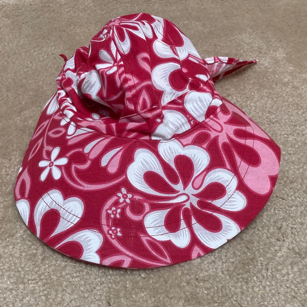 Floral Red and White Women's Sun Hat